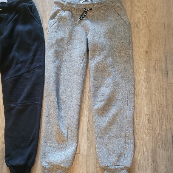 Kids (size 14) Black and Gray Jogger Pants - Picture 3 of 3